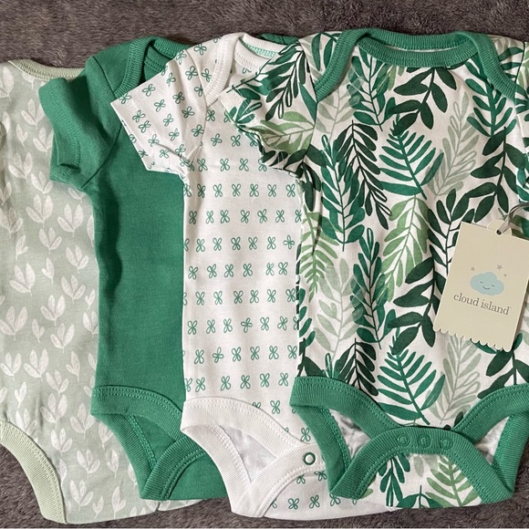 cloud island Other - Cloud Island Green and White Leaf Bodysuit